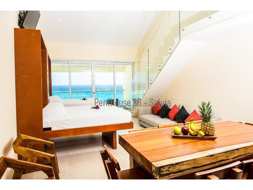 2 Story Oceanfront Penthouses On Cancun Beach! エクステリア 写真