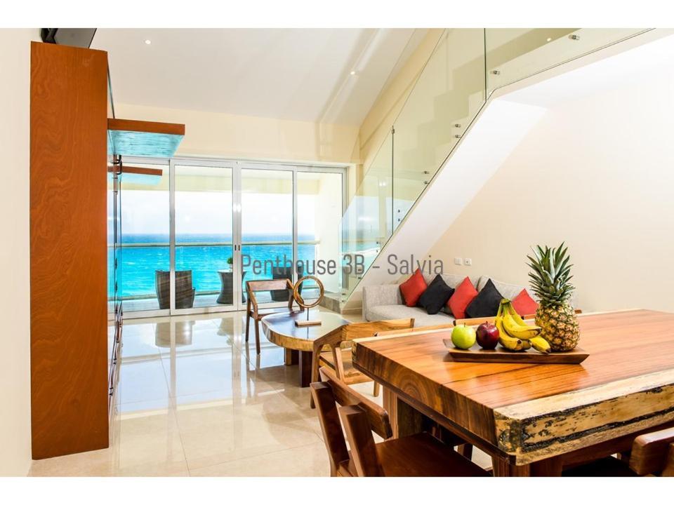 2 Story Oceanfront Penthouses On Cancun Beach! エクステリア 写真
