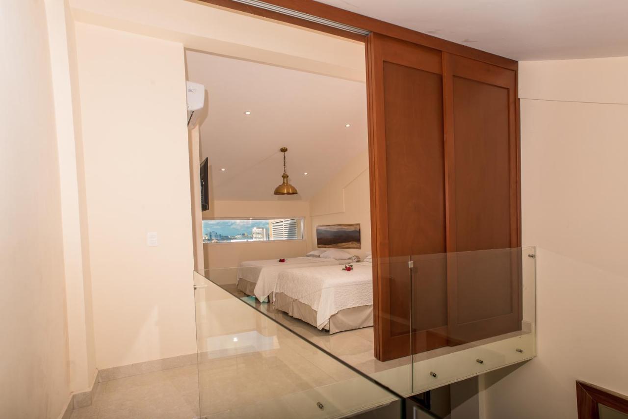 2 Story Oceanfront Penthouses On Cancun Beach! エクステリア 写真