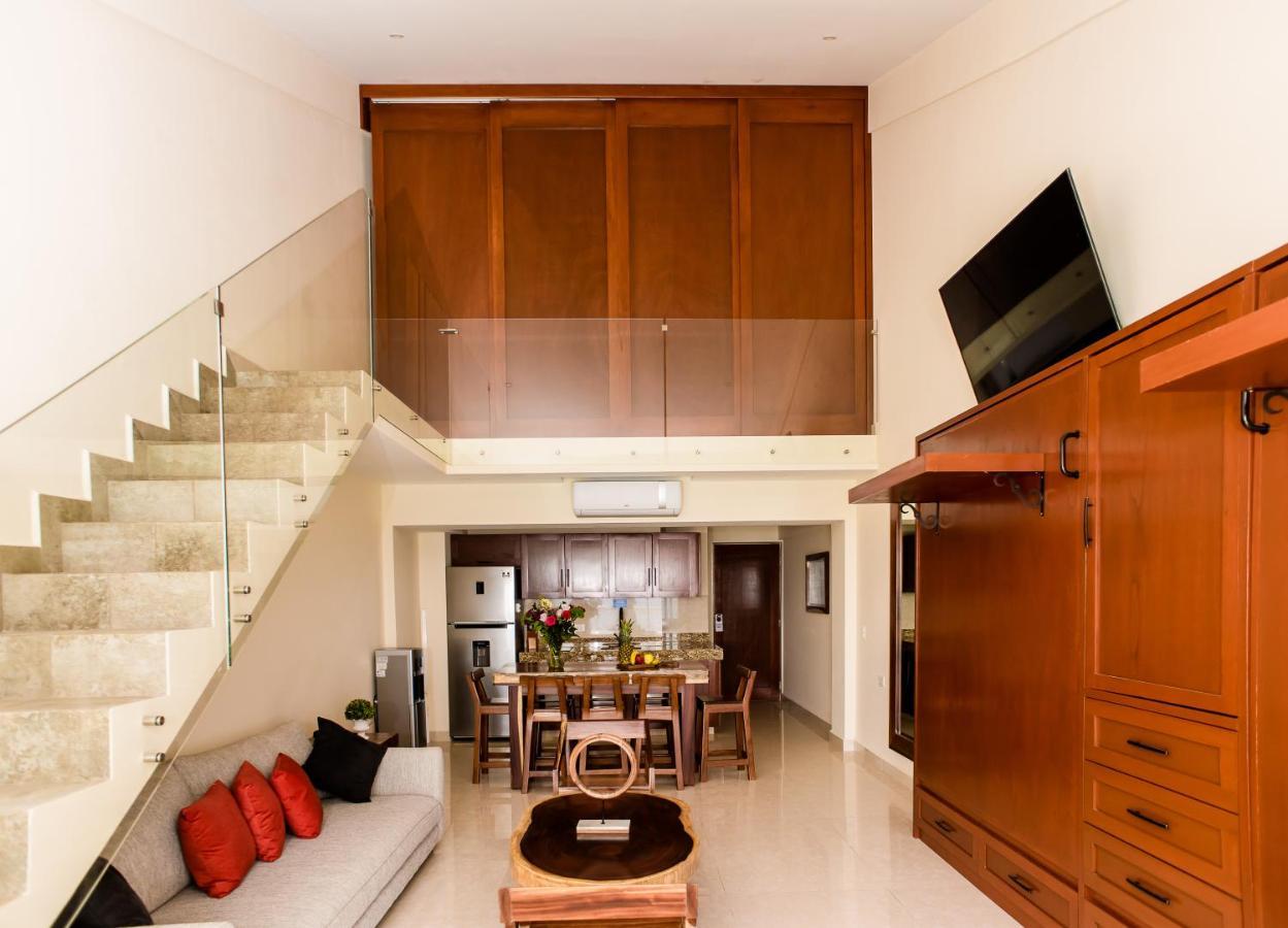 2 Story Oceanfront Penthouses On Cancun Beach! エクステリア 写真