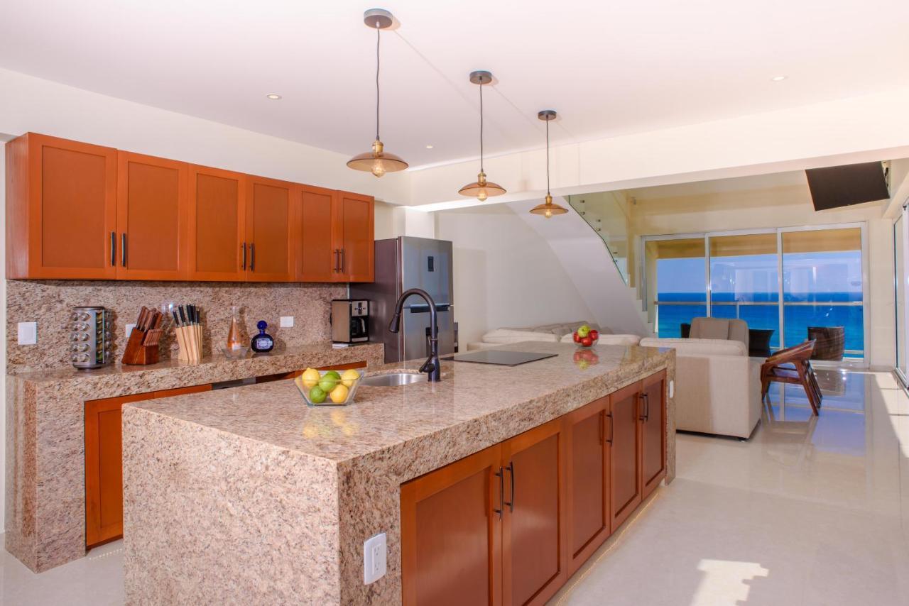 2 Story Oceanfront Penthouses On Cancun Beach! エクステリア 写真