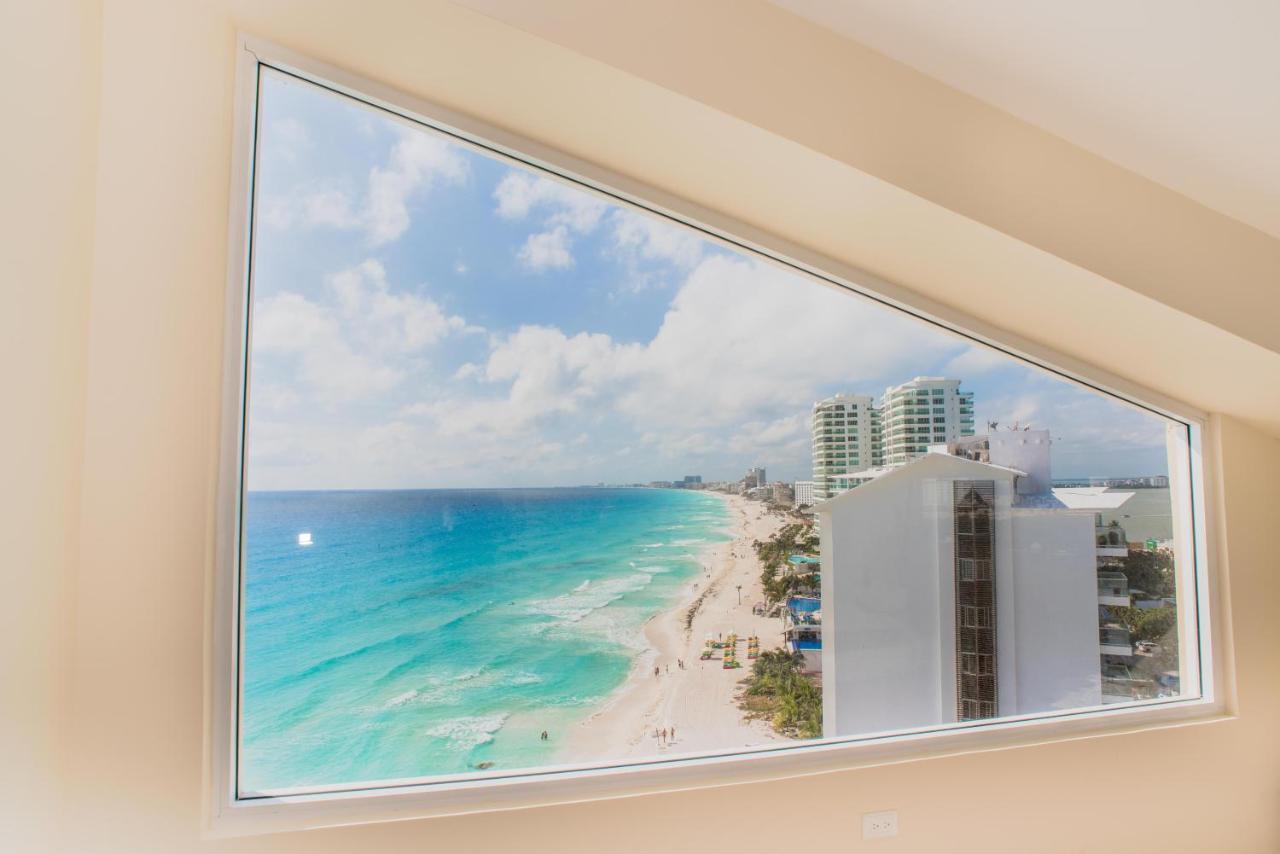 2 Story Oceanfront Penthouses On Cancun Beach! エクステリア 写真