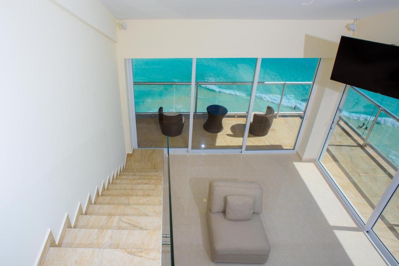 2 Story Oceanfront Penthouses On Cancun Beach! エクステリア 写真
