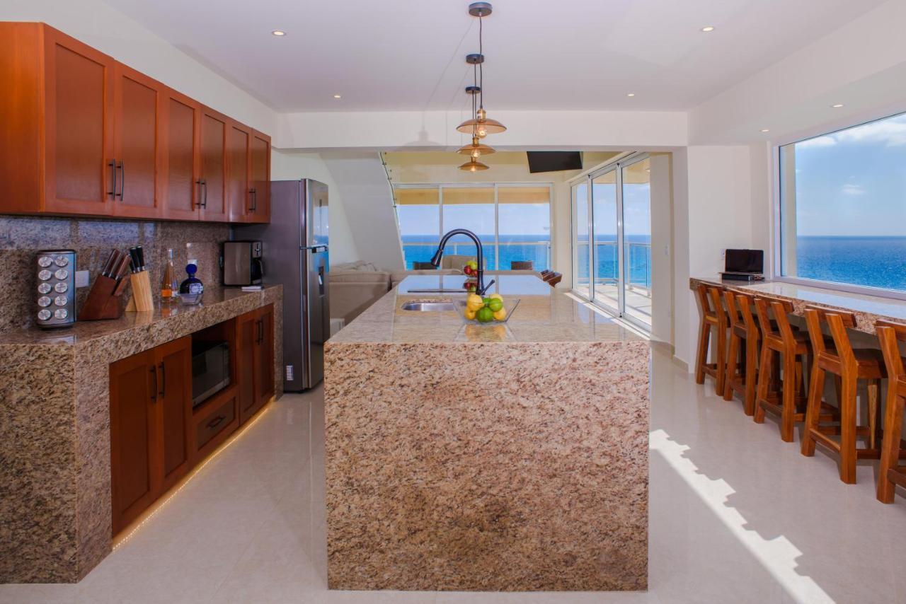 2 Story Oceanfront Penthouses On Cancun Beach! エクステリア 写真