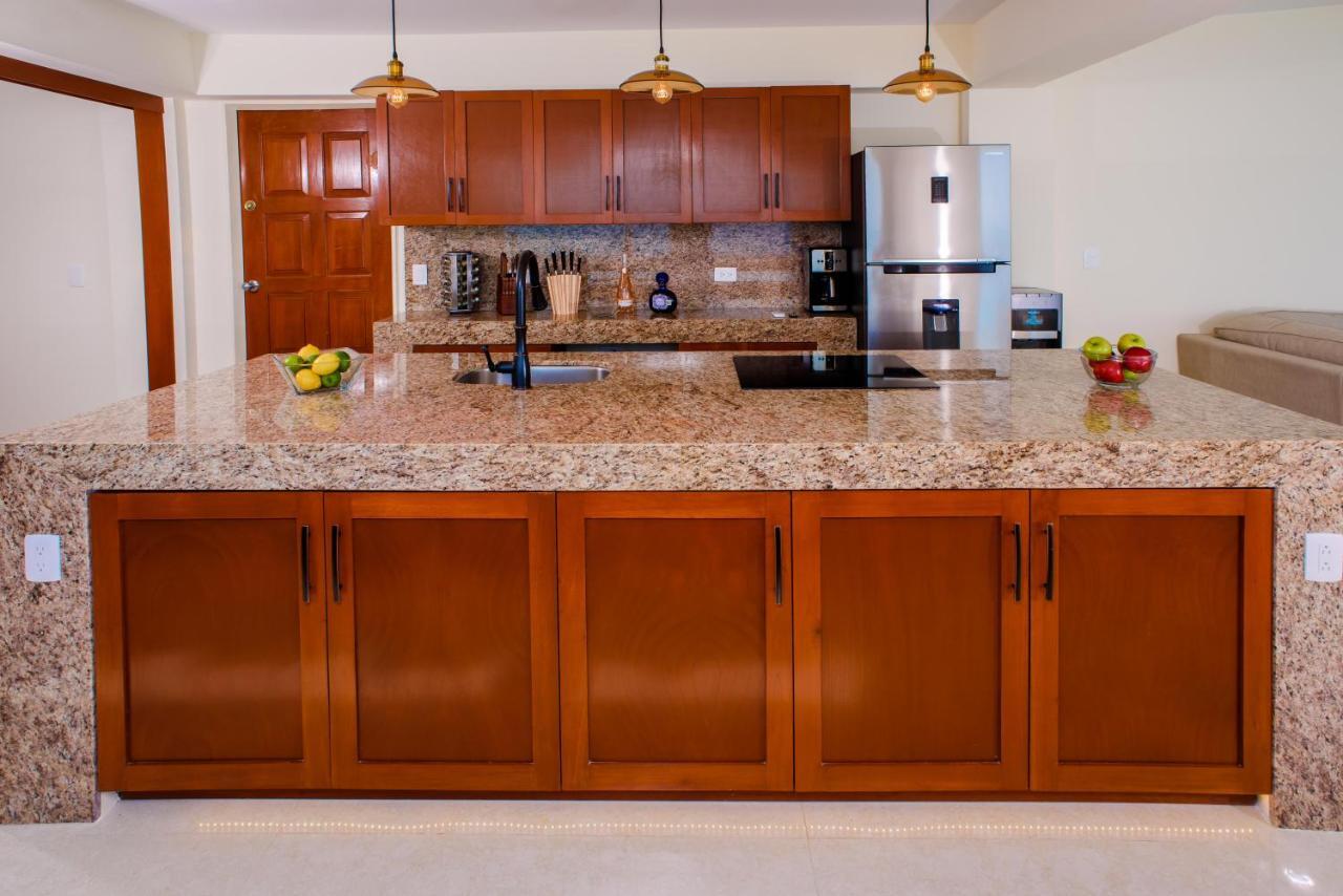 2 Story Oceanfront Penthouses On Cancun Beach! エクステリア 写真