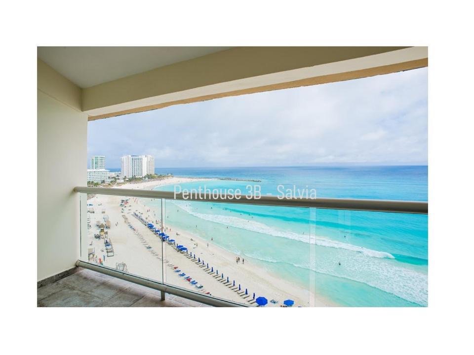2 Story Oceanfront Penthouses On Cancun Beach! エクステリア 写真